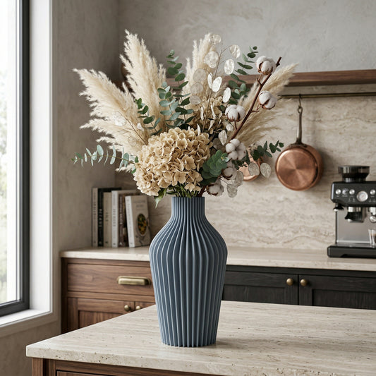 Virella vaas terracotta – warme ronde terracotta designvaas